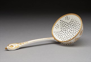Sugar Sifter Spoon, 1750/65, Sèvres Porcelain Manufactory, French, founded 1740, Sèvres, Soft-paste
