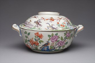 Tureen, c. 1725, Du Paquier Porcelain Manufactory, Austrian, 1718-1744, Vienna, Hard-paste