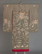 Uchikake, Meiji period (1868–1912), c. 1880, Japan, Silk, predominant-warp, weft-ribbed plain