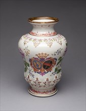 Vase, c. 1730, Du Paquier Porcelain Manufactory, Austrian, 1718-1744, Vienna, Hard-paste porcelain,