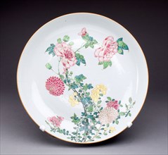 Dish, c. 1725, China, Qing Dynasty (1644-1911), Yongzhen period (1723-1735), Hard-paste porcelain