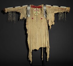 War Shirt, 1830/40, Upper Missouri River Tribe, Missouri, United States, Missouri, Deer hide,