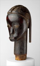 Head, Mid–/late 19th century, Fang, Gabon, Central Africa, Gabon, Wood and copper, H. 39.4 cm (15