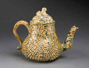 Teapot, 1750/59, Staffordshire, England, Staffordshire, Lead-glazed earthenware (agateware), 13.8 x