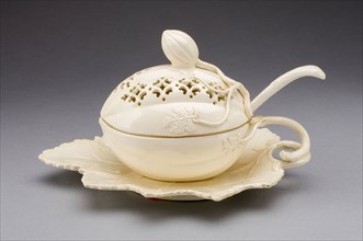 Tureen and Stand with Ladle, 1780/90, Leeds Pottery, English, founded 1756, Yorkshire, Lead-glazed