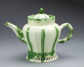 Teapot, c. 1780, Staffordshire or Yorkshire, England, Staffordshire, Lead-glazed earthenware