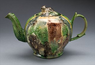 Teapot, 1760/70, Staffordshire, England, Staffordshire, Lead-glazed earthenware (creamware), 13.7 x