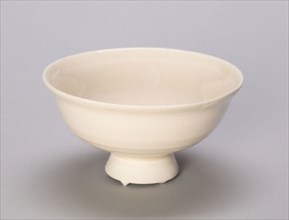 Stem Bowl, Jin (1115–1234) or Yuan dynasty (1279–1368), 13th/14th century, China, Huozhou ware,