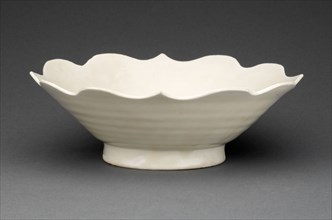 Dish with Flaring, Lobed, and Barbed Rim, Five Dynasties period (907–960), China, Ding-type ware,