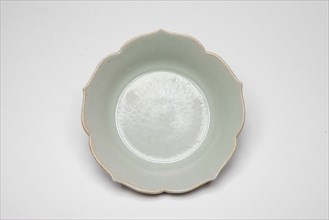 Pair of Foliate-Rimmed Dish, Five Dynasties period (907–960) or Northern Song dynasty (960–1127),