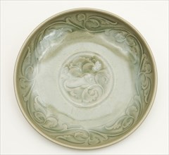 Dish with Undulating Peony-Leaf Scrolls, Northern Song dynasty (960–1127), China, Yaozhou ware,
