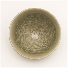 Conical Bowl with Interior of Fish Swimming amid Waves Encircling a Sea Crab and Exterior of