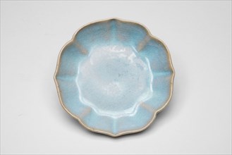 Bracket-Lobed Dish, Southern Song dynasty (1127–1279), China, Jun ware, glazed stoneware, H. 2.0 cm