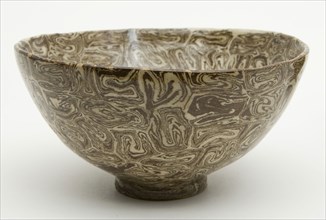 Bowl, Song dynasty (960–1279), China, Marbled earthenware with clear glaze, H. 6.5 cm (2 9/16 in.),