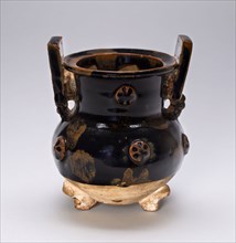 Tripod Vessel with Squared Handles, Wheel Patterns at Neck, Northern Song (960–1127) or Jin dynasty