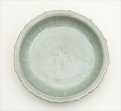 Foliate and Lobed Dish with Floral Sprays, Goryeo dynasty (918–1392), 12th century, Korea, South