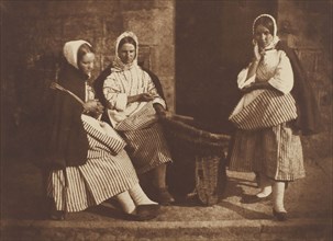 Mrs. Logan and Two Unknown Women, Newhaven, 1843/47, printed c. 1916, David Octavius Hill