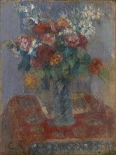 Bouquet de fleurs, around 1900, oil on silk on canvas, 18 x 14.1 cm, monogrammed lower left: C.P.,