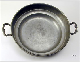 Porridge Bowl, late 18th/early 19th Century, pewter, Overall: 3 3/8 × 14 1/2 × 11 1/4 inches (8.6 ×