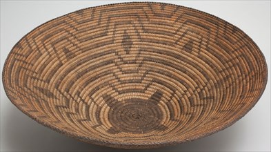 Basket, between 1890 and 1910, willow and devil's claw (martynia), Overall: 6 3/8 inches × 19 1/4