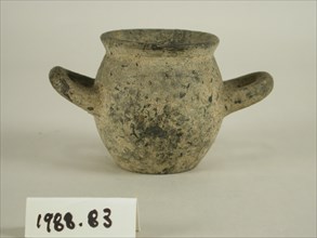 Etruscan, Cup, 550/500 BC, ClayFGDFSBSV, 3 1/8 x 5 x 3 in. (7.9 x 13.3 x 7.6 cm)