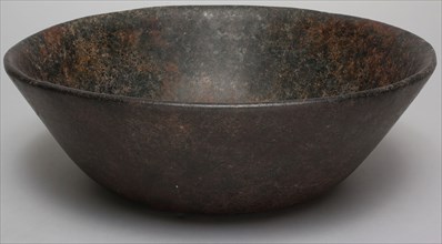 Xochipala, Precolumbian, Bowl, between 1500 and 900 BCE, stone, Overall: 3 5/8 × 11 1/8 × 11 1/8