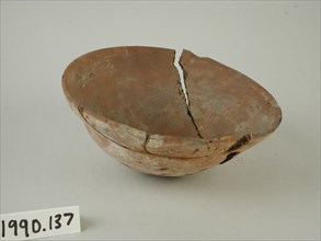 Egyptian, Bowl, between 3300 and 3100 BCE, Terracotta, Overall: 2 1/4 × 5 7/8 inches (5.7 × 14.9