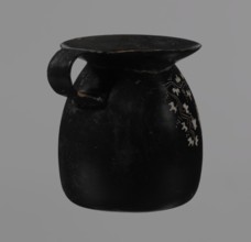 Gnathia-style mug, antique vessel, mug; Gnathia style Southern Italy, Apulia; 4th–3rd century BC.
