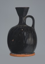 Ariballus lekythos, 4th century BC, Nola findspot, Campania origin, lekythos vessel, height 12.0