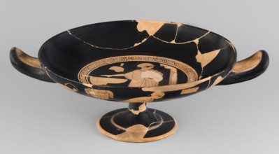 Red-figure kylix with a bathing scene, the Boots Painter ca. 460 BC. Bath iconography; Greek