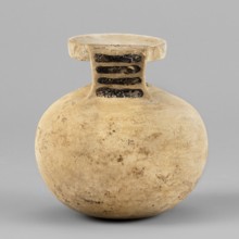 Aryballos with a depiction of a panther, Seated Panther Painter c. 620–590 BC. Spherical aryballos