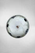 Bowl decorated with knobs, hemispherical bowl or lamp decorated with cobalt oval discs; light