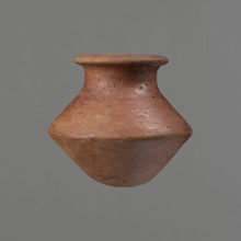 Vessel, Egyptian pottery ceramic clay vessel, c. 1650–c. 1550 BC Second Intermediate Period, Edfu,