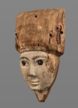 Sarcophagus mask, Sarcophagus mask with fragment of a high wig above the forehead, decorated on the