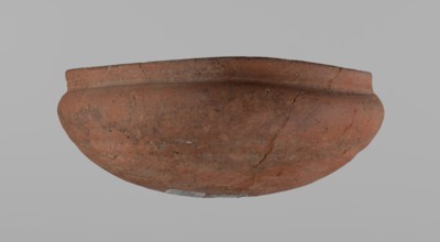 Medum-type bowl, ceramics; Egyptian pottery; clay vessel. Bowl with a hemispherical shape: walls