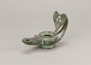 Oil lamp, 1st century, Pozzuoli, oil lamp, weight 0.524 kg, A small, aged oil lamp with a rounded