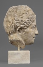 Head of Venus or a nymph, unknown Roman workshop; female portrait, Roman sculpture, hairstyle;