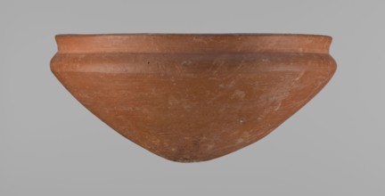 Medum type bowl, Medum type bowl with carination under the rim. Rim diameter smaller than the
