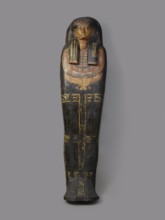 Lid of an anthropoid sarcophagus of a woman, sacrificial formulas, vulture iconographic, necklace