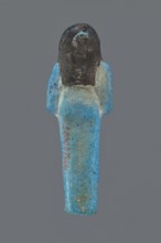 Ushabti Henut-netjeru. Mummy-shaped figurine shabti, height 9 cm, width 3 cm, depth 1.5 cm. Third
