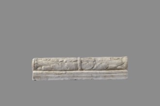 Urn with a depiction of swans, unknown Roman workshop. Urn with sepulchral funerary function,