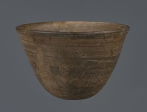 Bowl, unknown northern Mesopotamian workshop; metallic ware; viceless vessel; bowl; Early Jazira