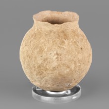 Spherical vessel, unknown Northern Mesopotamian workshop; hand-made miniature spherical vessel with