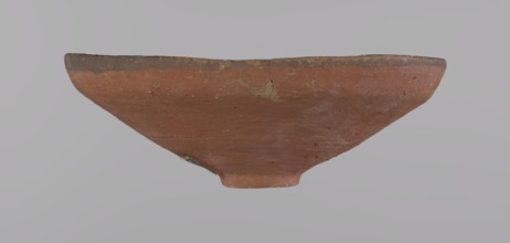 Bowl, Bowl with a conical shape and a ring-shaped foot. Straight rim, slightly flaring outward,