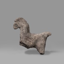 Horse figurine, Schematic representation of a horse with a short torso, a massive arched neck and a