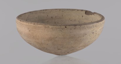 Bowl. Bowl with a conical shape and a pointed bottom. Flat, straight rim. Vessel made on the wheel