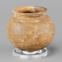 Vessel, unknown Northern Mesopotamian workshop, vice-free vessel for oils and ointments, spherical