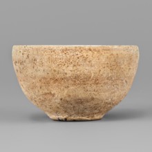 Bowl, unknown Northern Mesopotamian workshop; viseless, miniature clay vessel; flat, round,