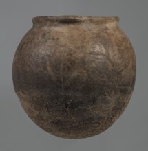 Kitchen pot, unknown northern Mesopotamian workshop. Kitchen vessels, clay vessel, crescent-shaped