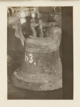 Bell from 1603 from the church in Mogila near Kraków, requisitioned in 1917/1918 - general view;